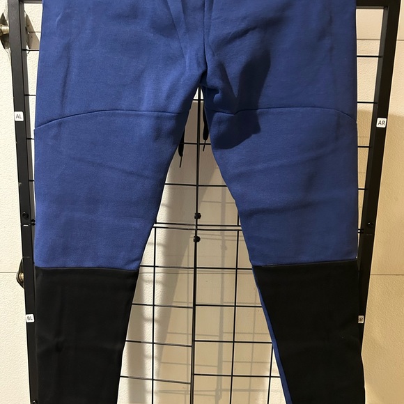 Puma Blue and Black Pants - Dynamic Style for Active Performance - Picture 2 of 6